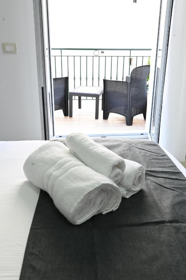 Solymar B&B Νάπολη Εξωτερικό φωτογραφία